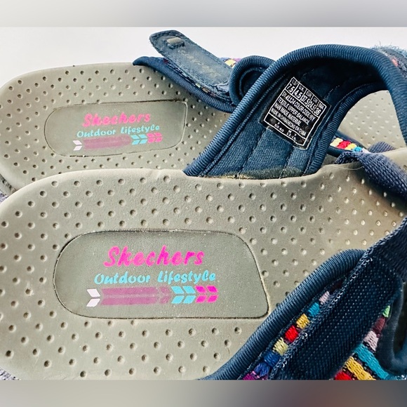 Skechers Colorful Outdoor Sandals - Bundle 2 for 20% off - Picture 4 of 5
